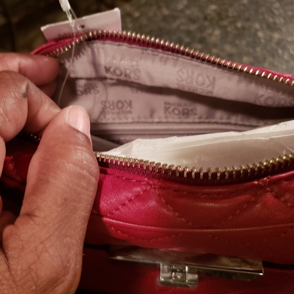 Red Mk - Picture 2 of 3